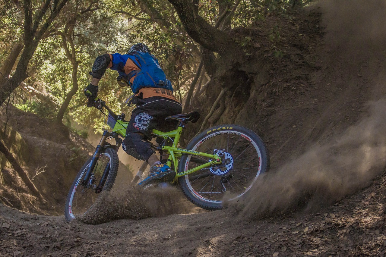 ¿Cómo se llama el deporte de descenso en bicicleta?