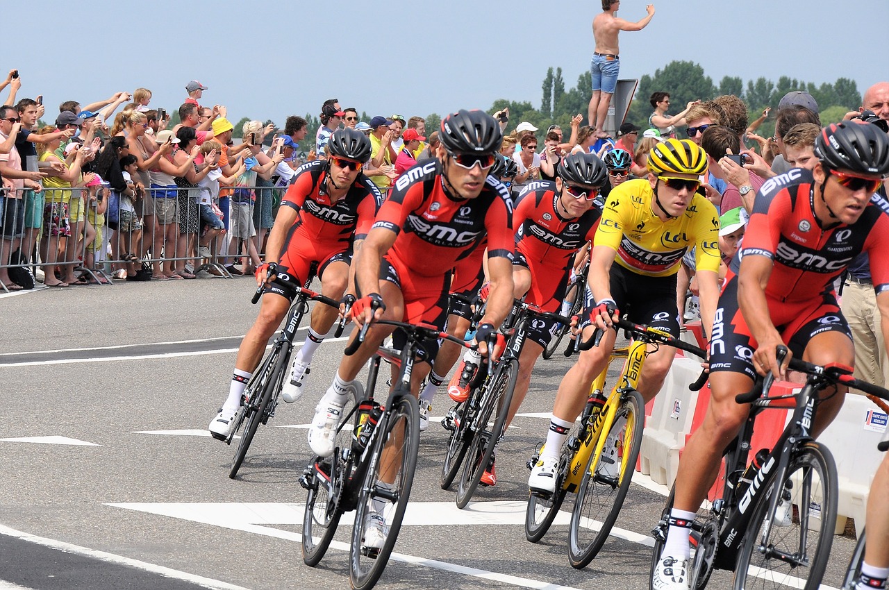 ¿Cómo quedaron los colombianos en la etapa de hoy del Tour de Francia?